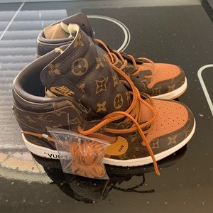 CUSTOM Louis Vuitton Off-White Air Jordan 1 SZ 8.5